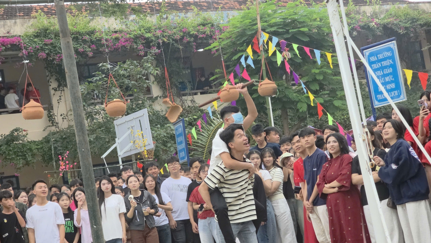 f7e62424ede463ba3af525